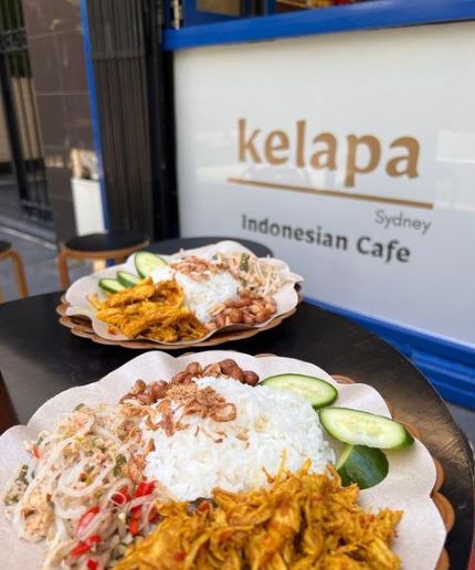 Kelapa Cafe Milik Bule di Australia yang Tawarkan Menu Jajanan Pasar