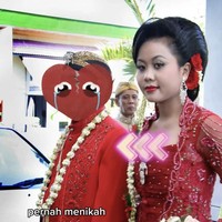 Wanita yang bercerai setelah sembilan tahun menikah kemudian menemukan tambatan hati baru. Dia menikah dengan pria kebangsaan Amerika Serikat yang bertemu dengannya saat si bule baru saja liburan ke Jepara. Foto: Dok. TikTok @ernalafave