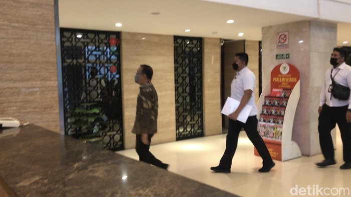 Mensesneg Pratikno tiba di DRP jelang pengumuman Panglima TNI