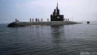 Kapal selam ini merupakan karya dalam negeri dari PT. PAL (Persero) yang bekerja sama dengan Daewoo Shipbulding and Marine Engineering Co, Ltd. Hal ini pula yang menjadikan Indonesia sebagai negara Asia Tenggara pertama yang berhasil menciptakan kapal selam produksi dalam negeri.