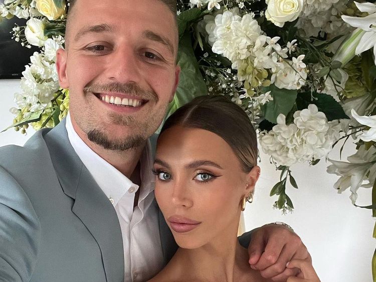 Potret Cantik Pacar Pemain Serbia Sergej Milinkovic-Savic, Profesinya Dokter