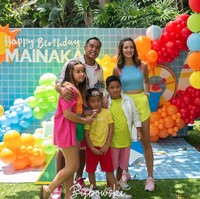 Putra Nia Ramadhani dan Ardi Bakrie baru saja merayakan ulang tahunnya yang ke-7. Melalui akun Instagramnya Nia membagikan momen-momen kemeriahan ulang tahun sang anak yang digelar di rumahnya. Foto: Instagram/@ramadhaniabakrie