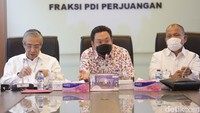 Fraksi PDI Perjuangan DPR siap terus mendengarkan aspirasi dari berbagai pemangku kebijakan, termasuk tenaga kesehatan, terkait pembahasan Omnibus Law Bidang Kesehatan. Saat ini, proses legislasi tersebut masih dalam penyusunan Naskah Akademi di Badan Legislasi (Baleg) DPR.  