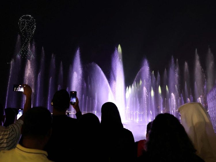 Pertunjukan Kembang Api dan Cahaya Pukau Para Turis di Doha