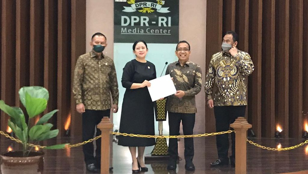 Pemerintah Harap Proses Calon Panglima TNI di DPR Selesai Sebelum 15 Desember