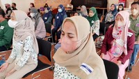 Aspek kesehatan mental tentu sangat penting bagi seorang pengajar mengingat tugas dan tanggung jawabnya yang besar sehingga rentan akan stres. Oleh karena itu, penting bagi para pengajar untuk bisa mengelola stres pada dirinya sendiri. 