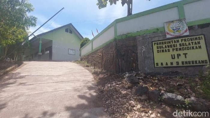 Suasana SMA Negeri 9 Enrekang