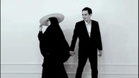 Potret hitam putih Teddy Syah dan Anne pada cover undangan pernikahan mereka. Foto: dok. Instagram Nitanitnot02