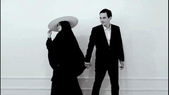 Alasan Istri Teddy Syah Biarkan Foto Mendiang Rina Gunawan Terpajang di Rumah