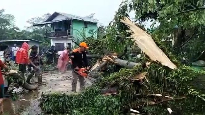 angin kencang di pasuruan