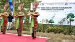 BCA Tanam 1000 Pohon Durian di Gunung Sasak Lombok