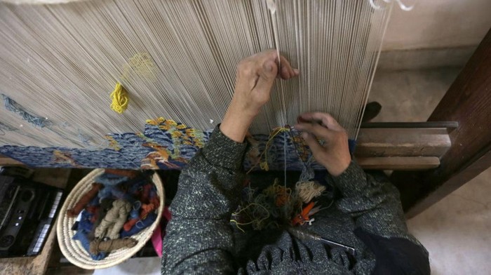 Pusat Seni Ramses Wissa Wassef adalah salah satu sekolah tenun terkemuka di Mesir. Sekolah ini mampu mengasilkan beberapa permadani terbaik di Mesir.