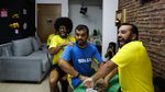 Membantu Teman Tunanetra-Tuli Rasakan Piala Dunia 2022