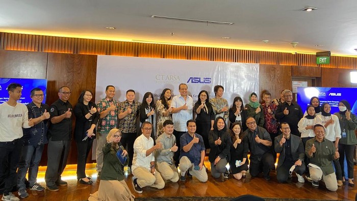 CT Arsa Foundation Bersama Asus