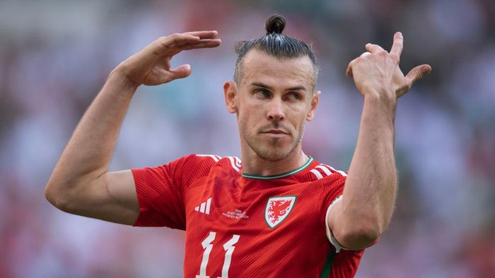 DOHA, QATAR - NOVEMBER 25: Gareth Bale of Wales in action during the FIFA World Cup Qatar 2022 Group B match between Wales and IR Iran at Ahmad Bin Ali Stadium on November 25, 2022 in Doha, Qatar. (Photo by Visionhaus/Getty Images)