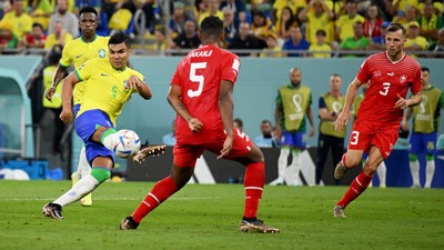 Gol Spektakuler Casemiro Bawa Brasil Lolos 16 Besar Piala Dunia 2022