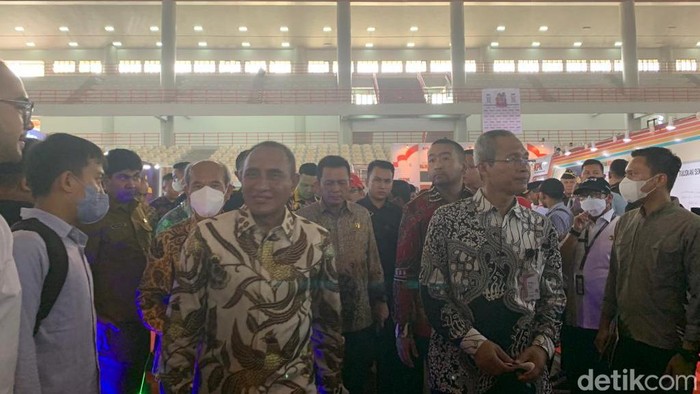 Gubernur Sumut Edy Rahmayadi dan Wakil Ketua KPK Alexander Marwata (Kartika/detikSumut)