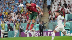 Sensor di Bola Pastikan Ronaldo Tak Cetak Gol ke Gawang Uruguay