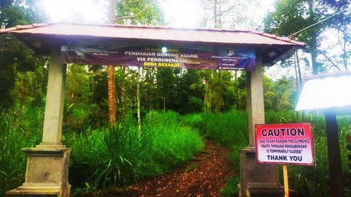 Jalur pendakian ke Gunung Agung melalui jalur Pura Pengubengan. Foto: IST