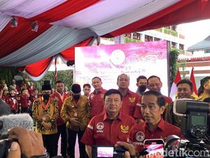 Jokowi Blak-blakan Kriteria Kerutan dan Rambut Putih Ada di Prabowo