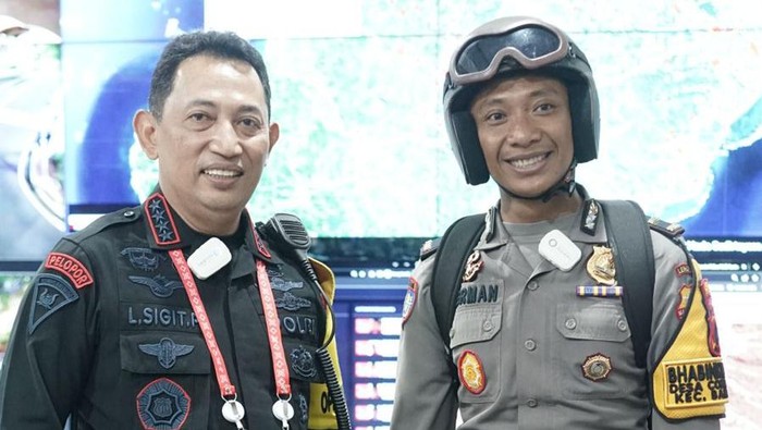 Kapolri Jenderal Listyo Sigit Prabowo (kiri) dan Ipda Herman Hadi Basuki alias Pak Bhabin (kanan).