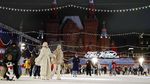 Melihat Keseruan Warga Rusia Bermain Ice Skating