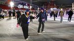 Melihat Keseruan Warga Rusia Bermain Ice Skating