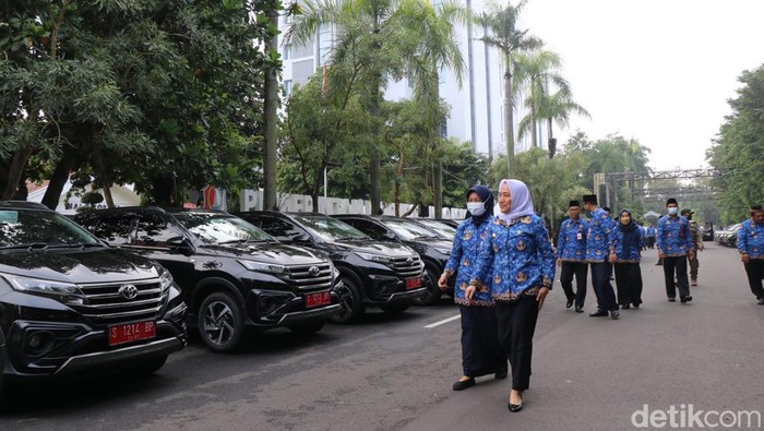 mobil dinas baru camat bojonegoro