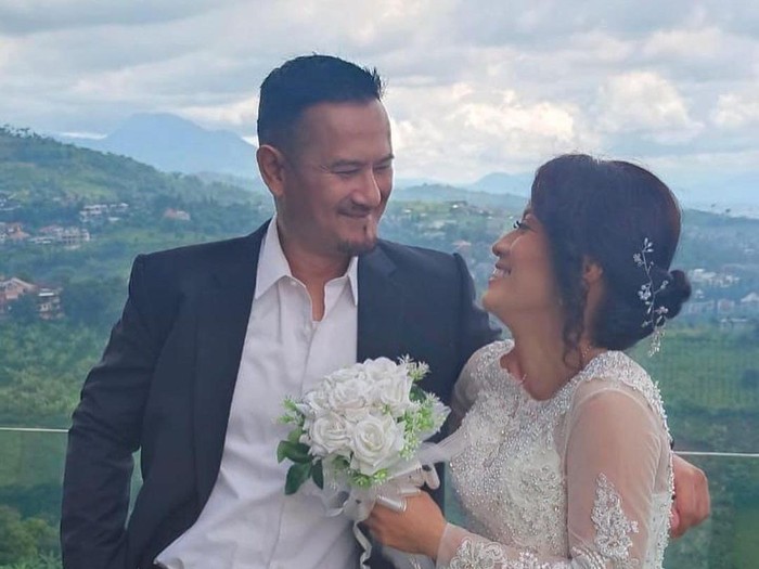 Mudjie Massaid dan Lucyana