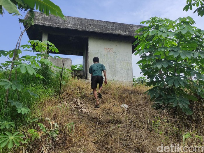 Pos pengecekan Kali Brantas dan Situs Lantung tempat 4 pelajar Pasuruan yang hilang ditemukan