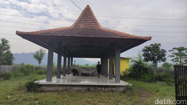 Pos pengecekan Kali Brantas dan Situs Lantung tempat 4 pelajar Pasuruan yang hilang ditemukan