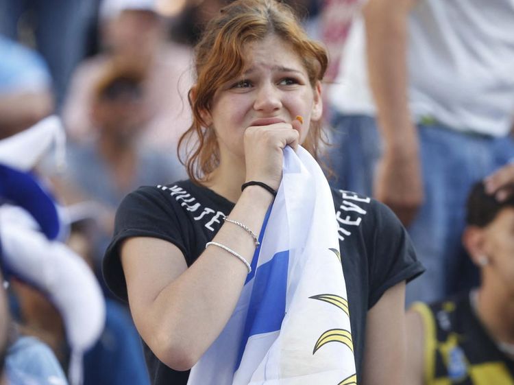 Momen Sedihnya Suporter Cilik Uruguay