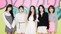 Mereka memperkenalkan album yang terdiri dari 5 lagu tersebut. Foto: (dok. SM Entertainment)