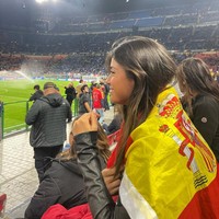 Luis Enrique merestui putrinya berkencan dengan Ferran Torres. Tapi ia tampaknya tidak ingin hubungan mereka terlalu jauh dulu. Foto: Instagram Sira Martinez