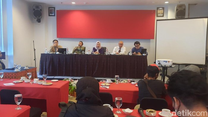 Tim audit Bank Sulselbar rilis kasus hilangnya dana nasabah mencapai Rp 10 miliar.