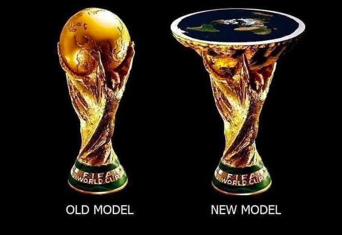 Trofi Piala Dunia versi Bumi datar