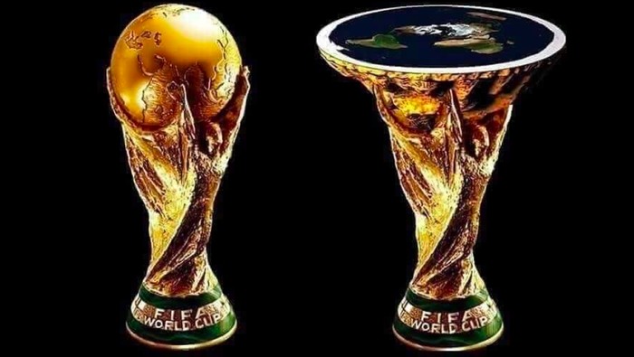 Trofi Piala Dunia versi Bumi datar