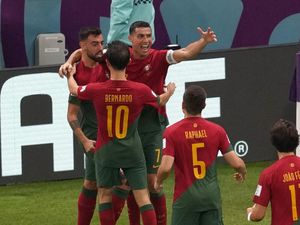 Netizen Terkecoh Cristiano Ronaldo Cetak Gol, Padahal Bruno Fernandes