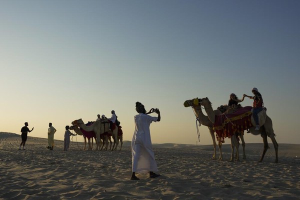 Biasanya hanya ada 20 wisatawan pada jam kerja dan 50 kunjungan di akhir pekan. Tapi semenjak Piala Dunia, kunjungan wisata naik jadi 500 orang di pagi hari dan 500 lagi di malam hari. (AP/Ashley Landis) Biasanya hanya ada 20 wisatawan pada jam kerja dan 50 kunjungan di akhir pekan. Tapi semenjak Piala Dunia, kunjungan wisata naik jadi 500 orang di pagi hari dan 500 lagi di malam hari. (AP/Ashley Landis)