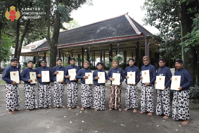 Wisudanya Abdi Dalem Keraton Yogya