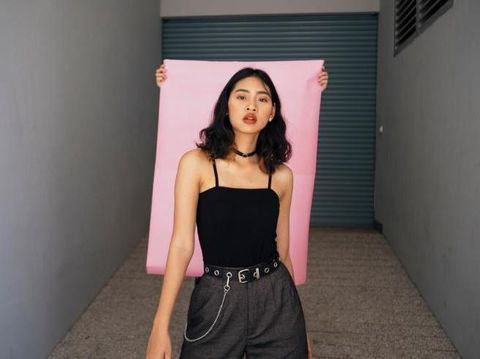 Y2K Style dengan choker