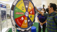 Grand prize tersebut berupa tiket pesawat terbang ke Qatar dan menonton semifinal Piala Dunia secara langsung dalam ajang the FIFA World Cup 2022 yang diselenggarakan di Qatar persembahan Visa. 