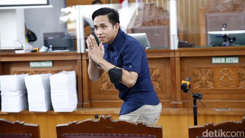 Bharada Richard Eliezer, Bripka Ricky Rizal dan Kuat Maruf jalani sidang lanjutan di PN Jaksel. Mereka saling memberikan kesaksian.