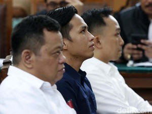 Bharada E: Kuat di Belakang Yosua, Sambo Perintahkan Tembak