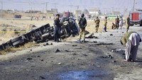 Dalam sebuah pernyataan kepada AFP, Taliban Pakistan atau dikenal sebagai Tehreek-e-Taliban Pakistan (TTP) mengaku bertanggung jawab atas serangan syahid.  