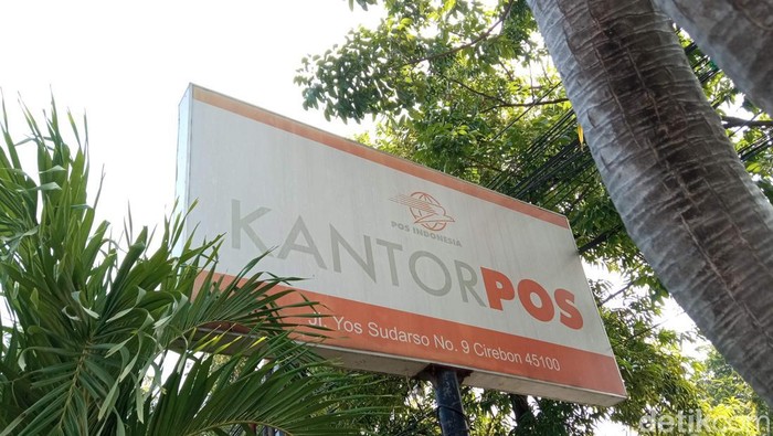 Kantor Pos Cabang Utama Cirebon.