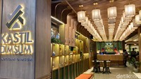 Kastil Dimsum berlokasi di Gedung Sarinah, Lantai 2, Jakarta Pusat. Restoran yang berada di bawah naungan Imperial Group ini mengusung konsep yang lebih eksklusif.