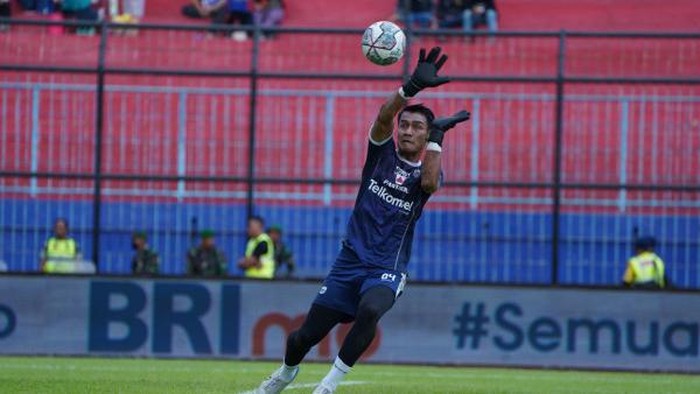 Kiper Persib Bandung, Reky Rahayu.