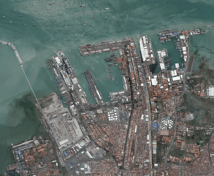 Sejak tahun 2000-an, Indonesia terus berbenah melakukan pembangunan dari berbagai aspek. Berikut foto-foto perbandingannya sejak tahun 2000-an hingga sekarang.