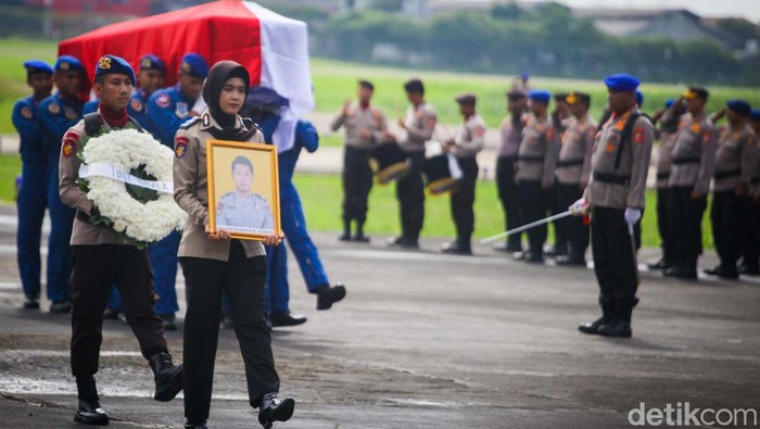 Korban Helikopter Polri Jatuh